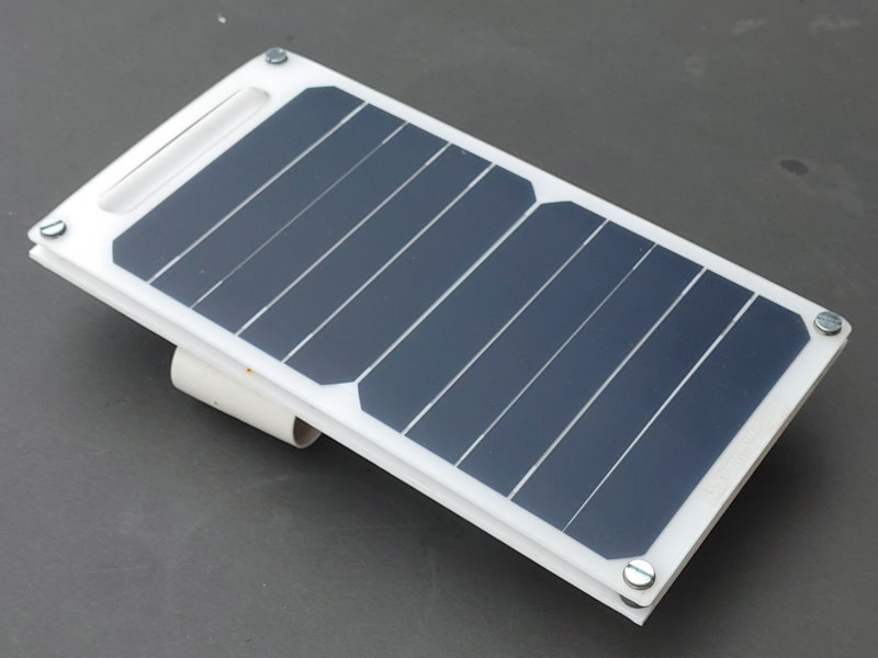 outdoor-sensor-with-solar-panel